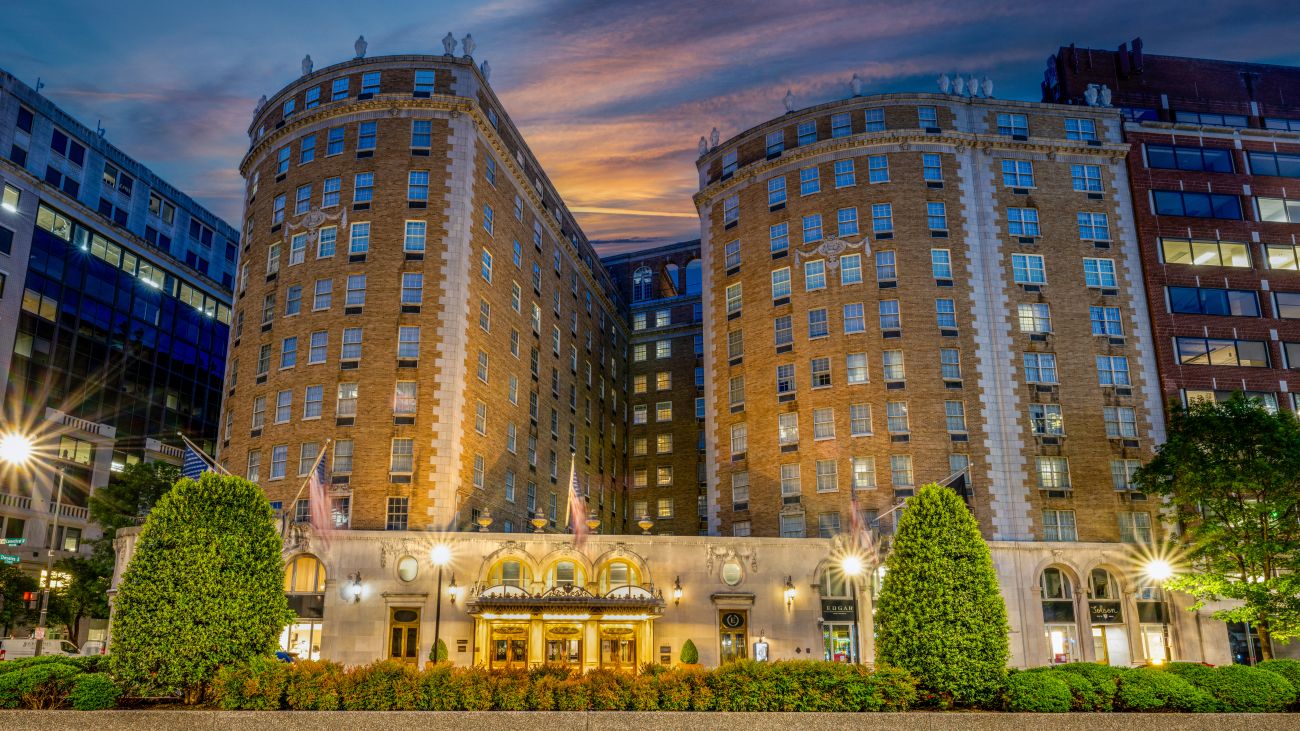 Exterior of Marriott Vacation Club timeshare at The Mayflower Washington, DC with landscaped boulevard in foreground